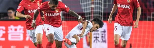 亚博体育官网- 摩纳哥客场平局错失登顶良机  