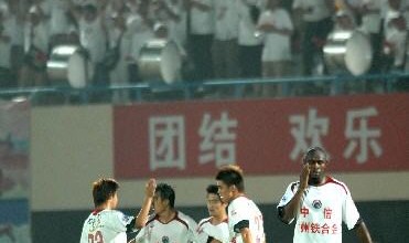  德甲收官战上演进球大战狂潮
